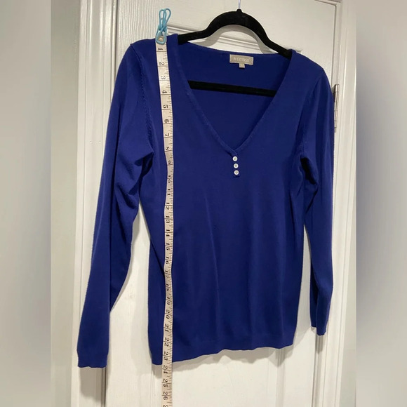 In Extenso Royal Blue Long Sleeve Knit Top Size L but runs small Like M or S. - Picture 6 of 8